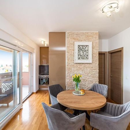 Lipotica - Luxury, With Sea View Apartment Nin Bagian luar foto