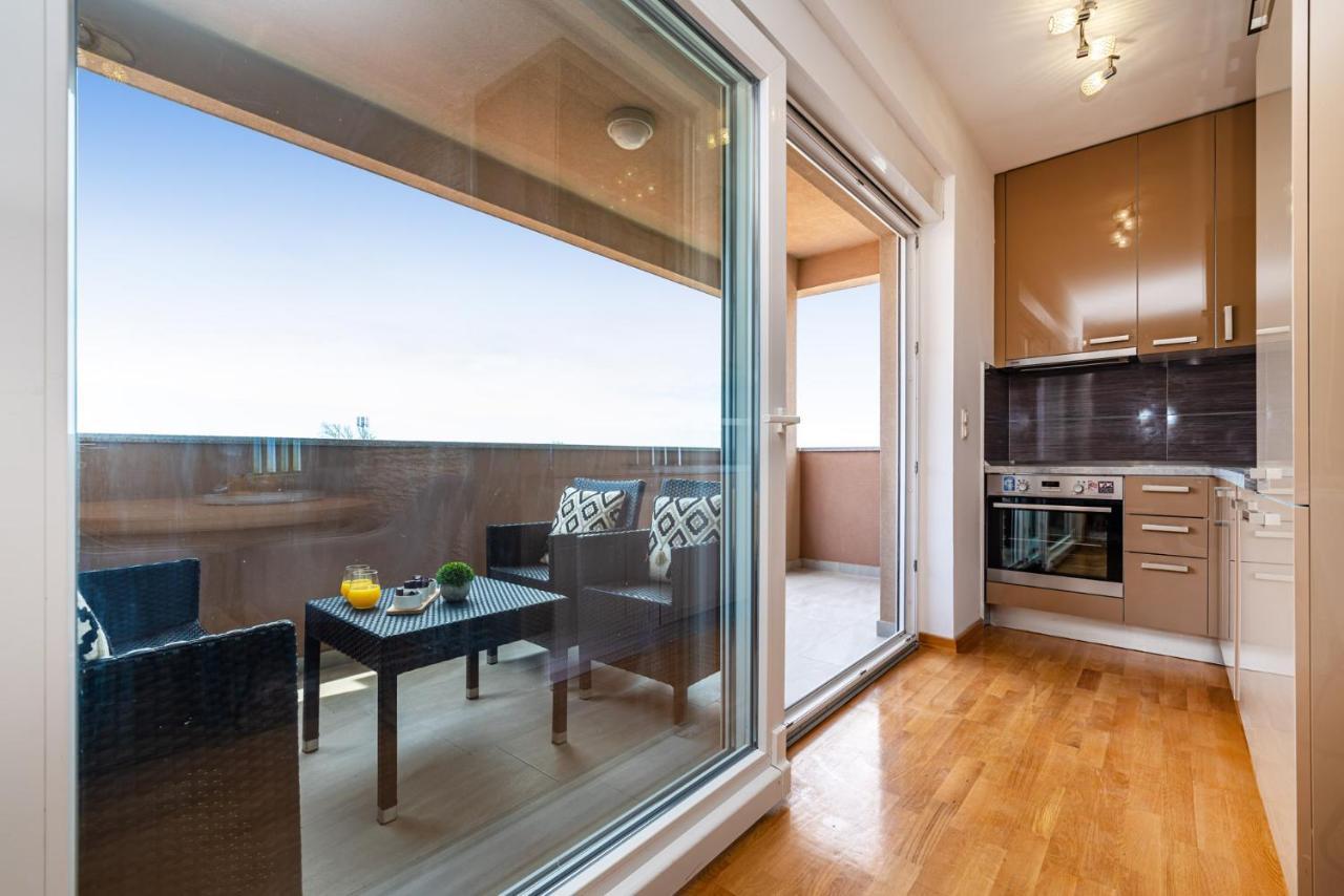 Lipotica - Luxury, With Sea View Apartment Nin Bagian luar foto