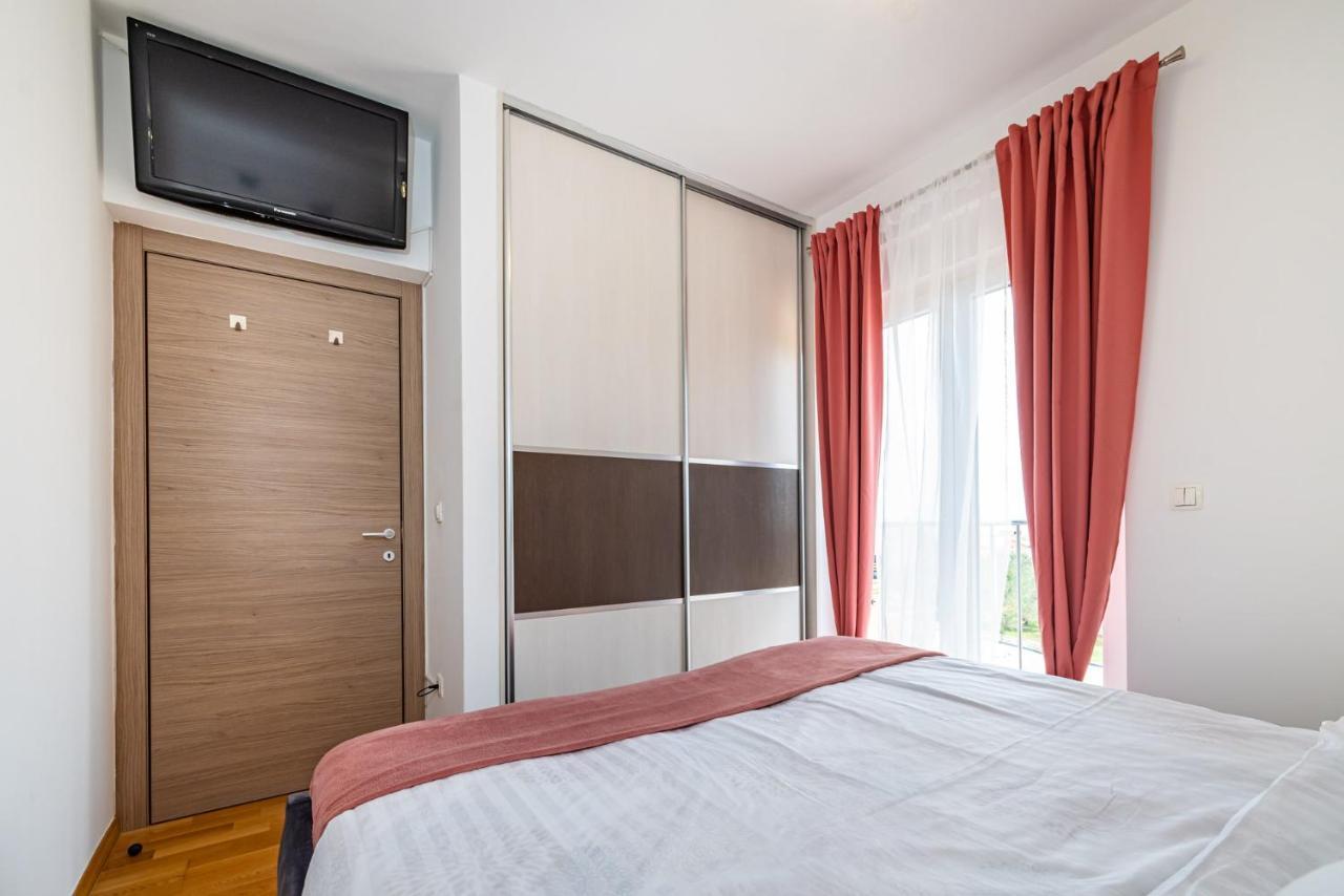 Lipotica - Luxury, With Sea View Apartment Nin Bagian luar foto